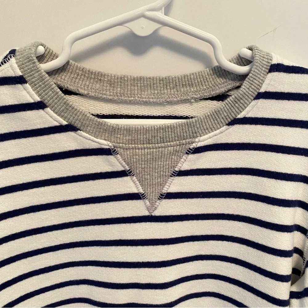 OshKosh B'gosh Boy's Long Sleeve Navy & White Stripe Top Size 7